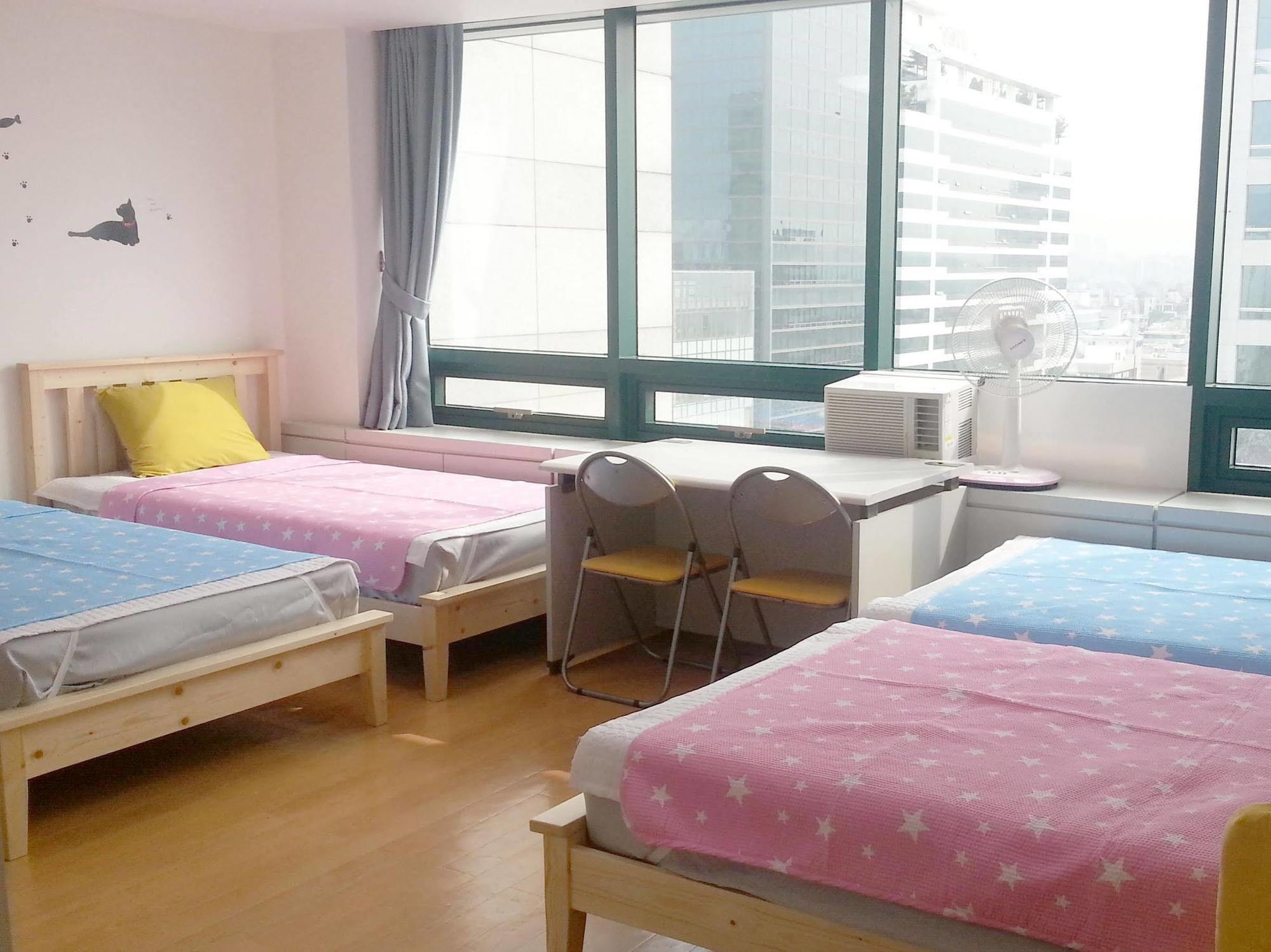 Ewha Hongdae Guest house Seoul